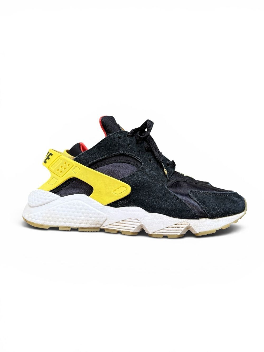 Nike Womens Air Huarache Run Black Yellow Sneaker D05873 001 - SIZE 9 WOMENS